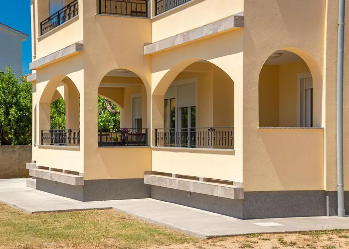 Apartment Villa Alba Rab